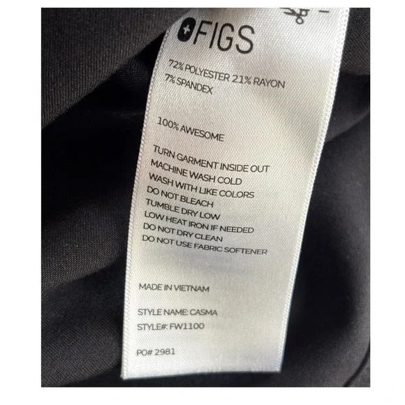 FIGS Casma Scrub Top Womens XS Black V-Neck Technical Collection FW1100 - Picture 5 of 6